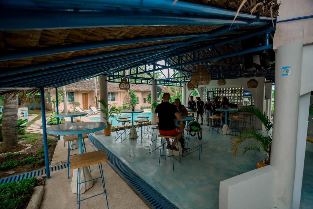 Mad Monkey Panglao Hostel Exterior photo