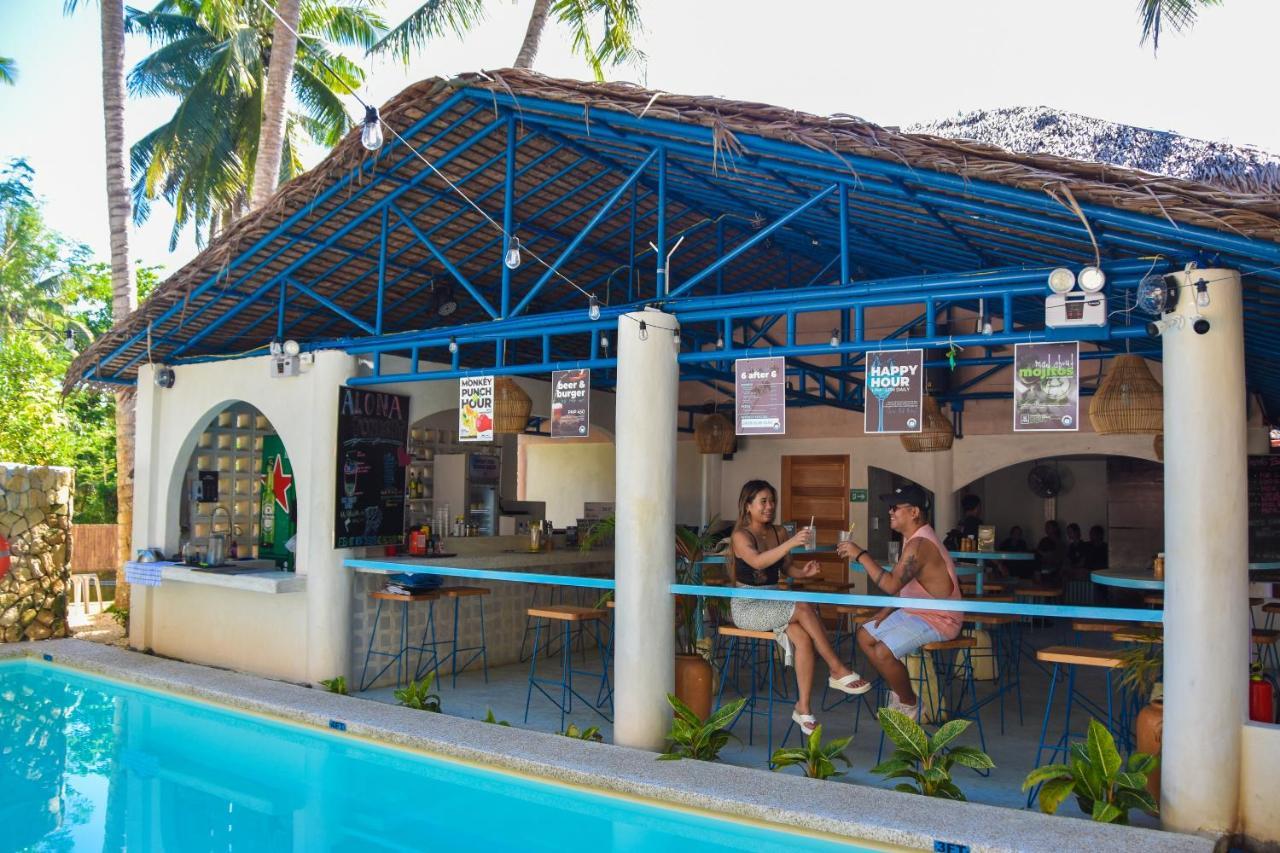 Mad Monkey Panglao Hostel Exterior photo