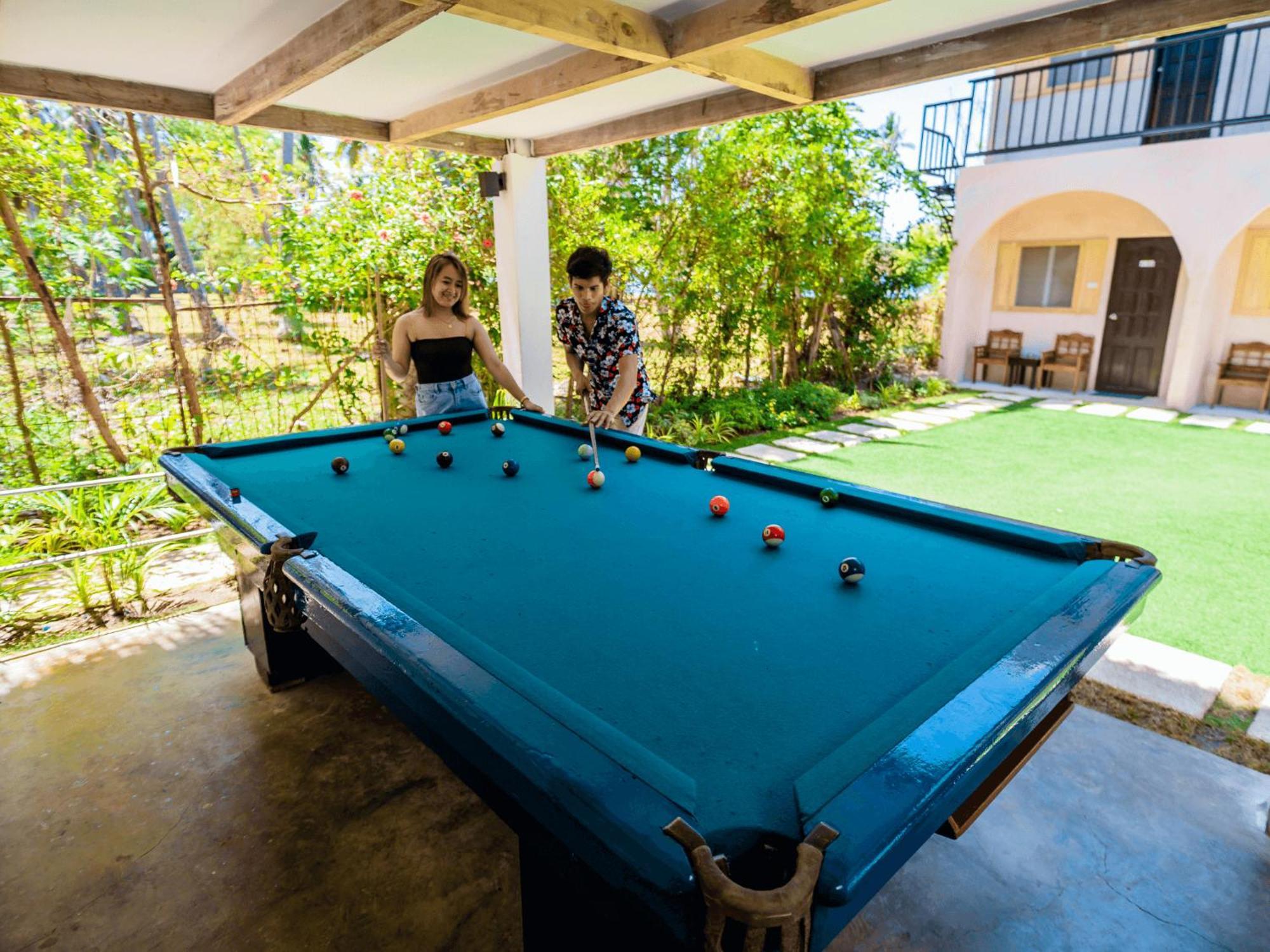 Mad Monkey Panglao Hostel Exterior photo