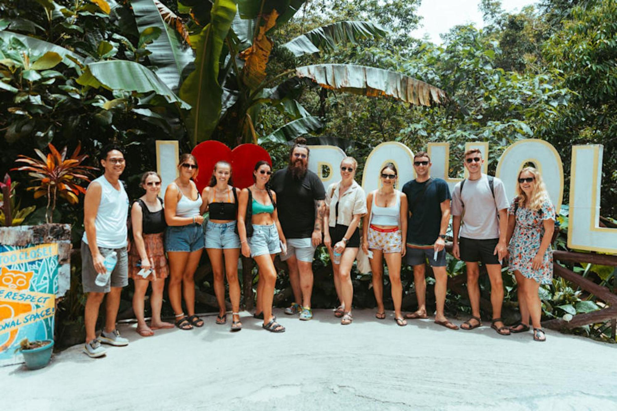 Mad Monkey Panglao Hostel Exterior photo